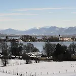 Zuhaeusl Am Chiemsee *