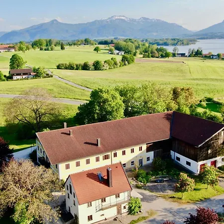 Zuhaeusl Am Chiemsee
