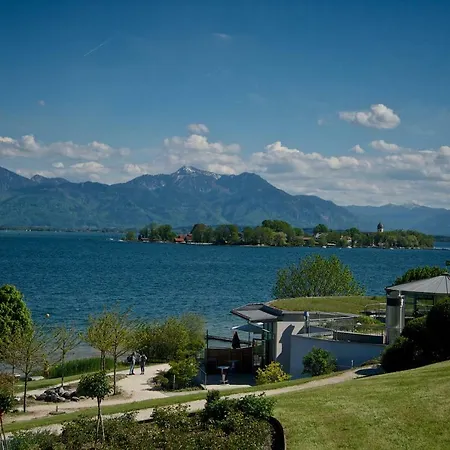 Zuhaeusl Am Chiemsee