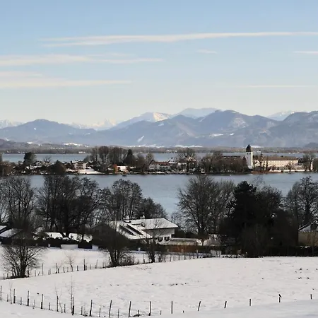 Zuhaeusl Am Chiemsee *